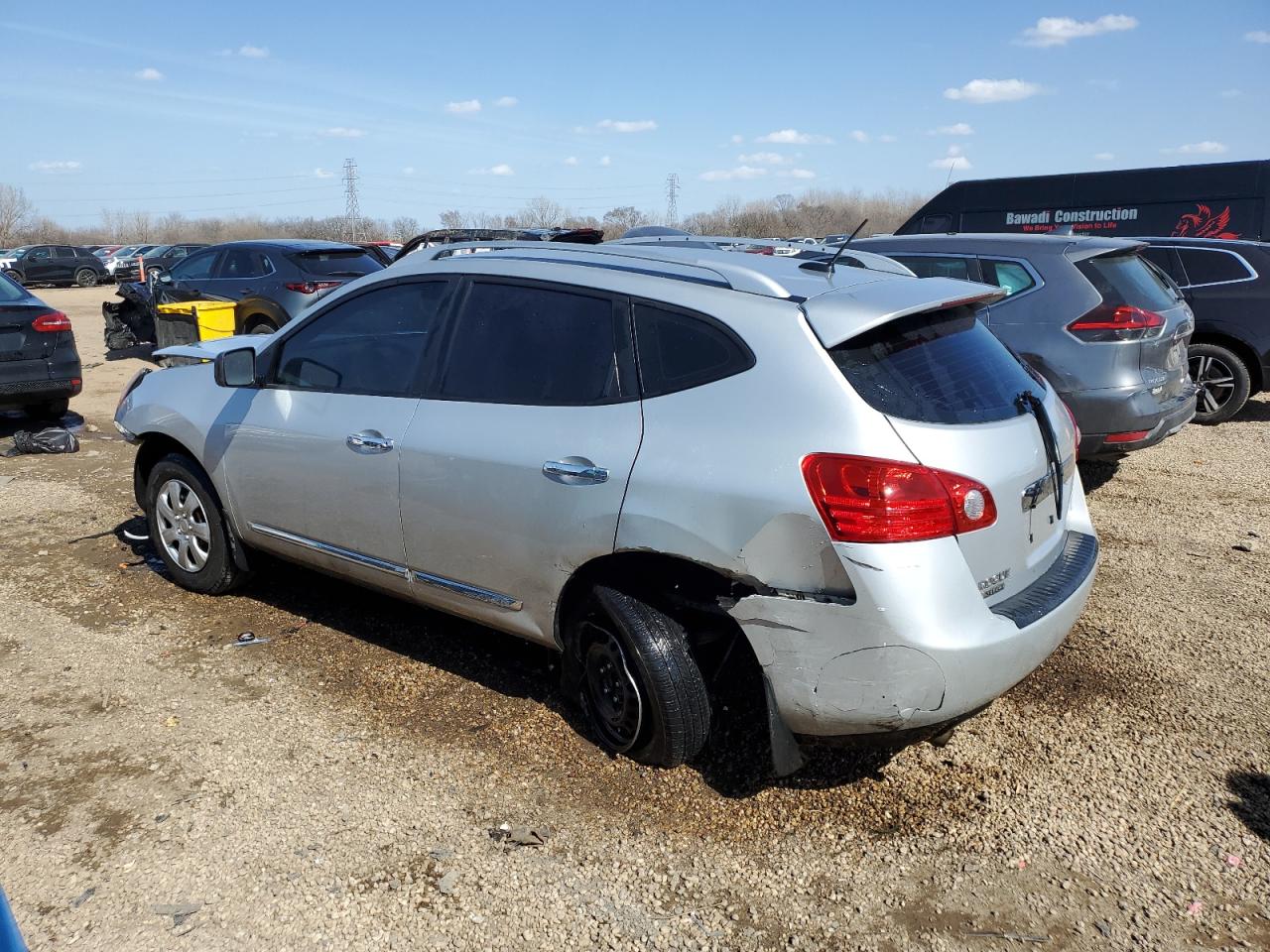 2015 Nissan Rogue - Image 2