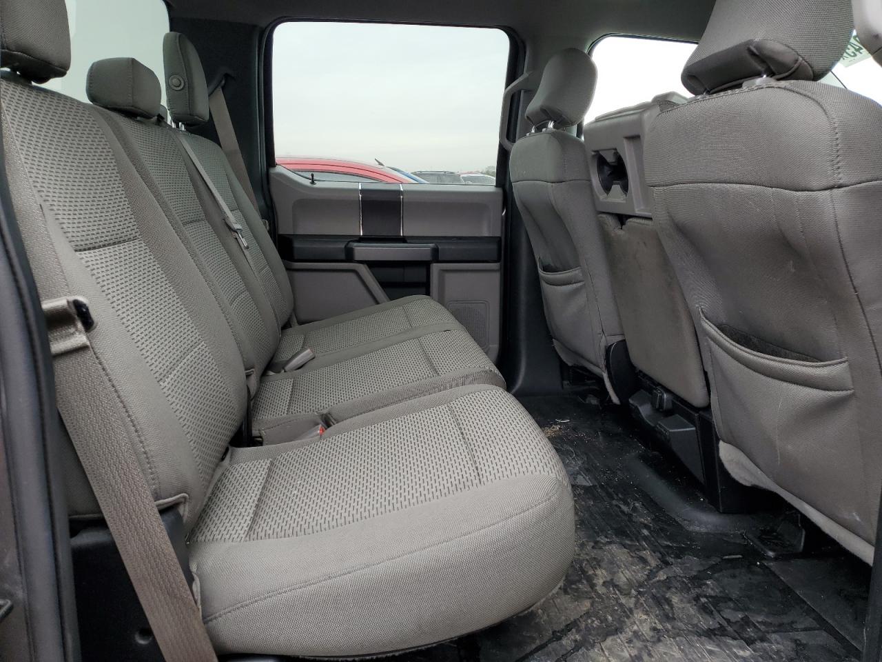 2015 Ford F-150 - Image 10