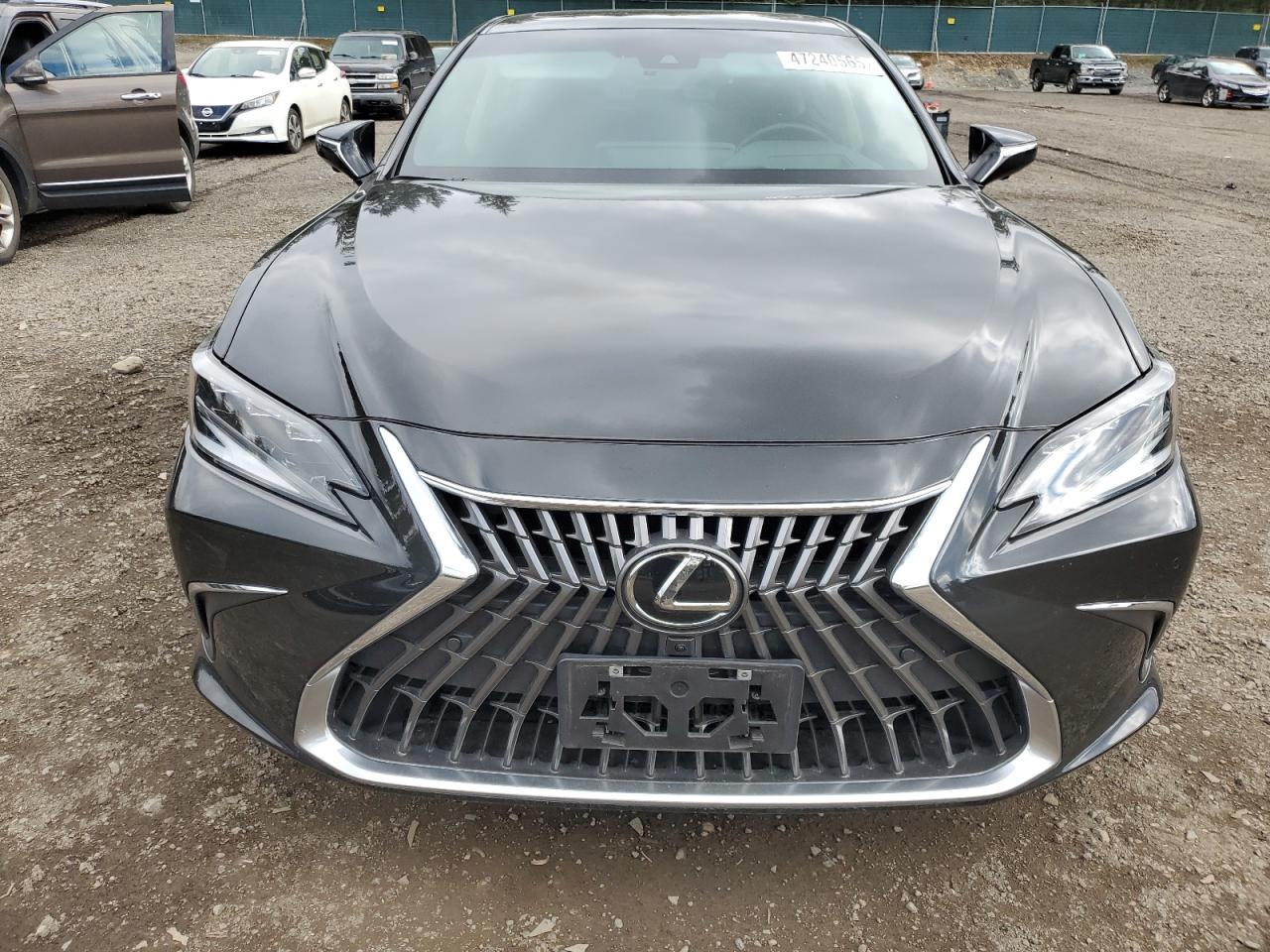 2023 Lexus ES - Image 5