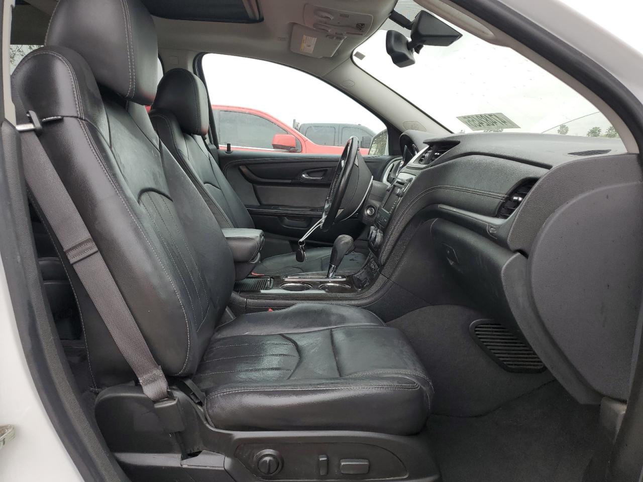 2017 Chevrolet Traverse - Image 7