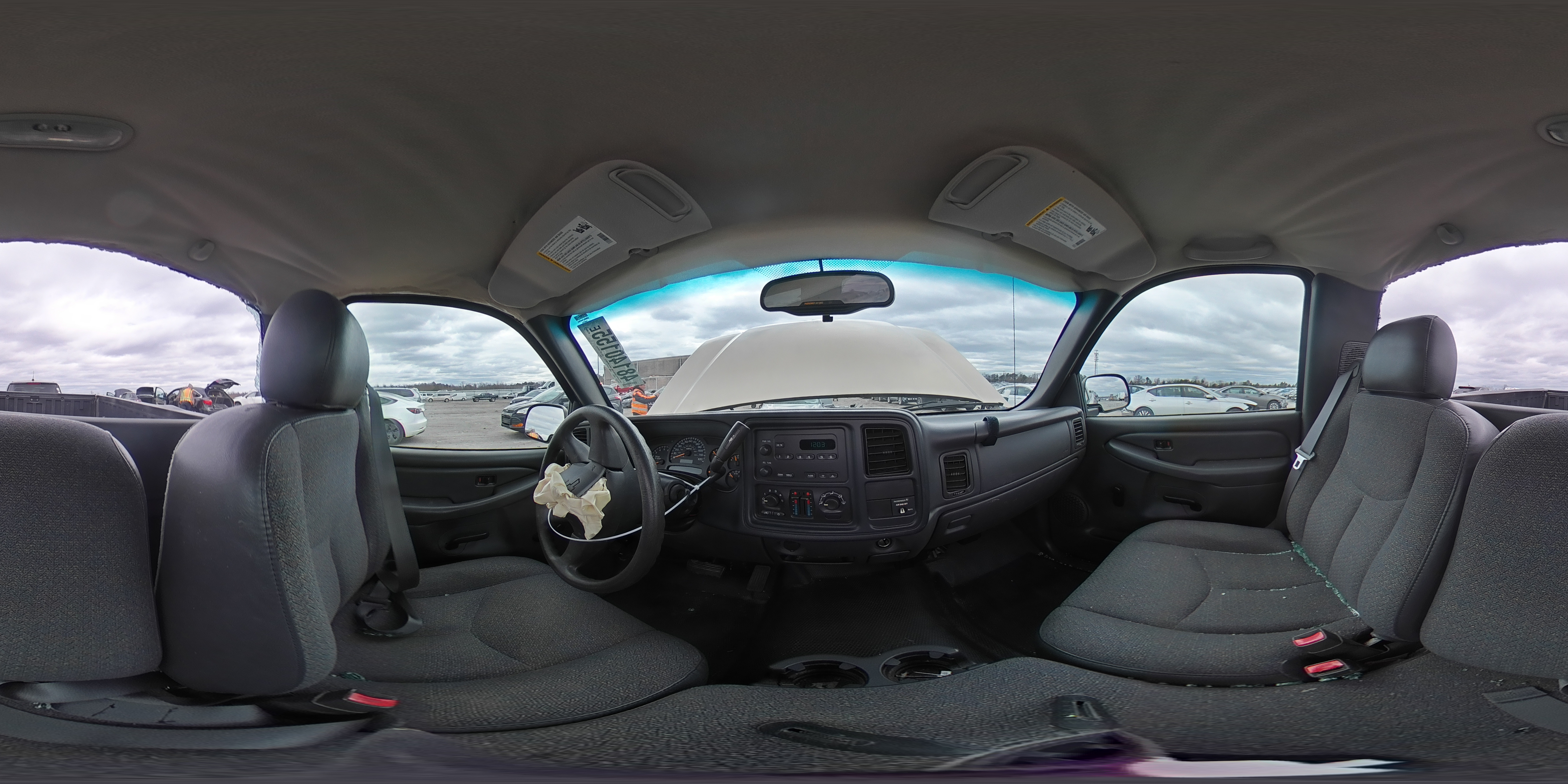 2004 Chevrolet S-10 Pickup - Image 13