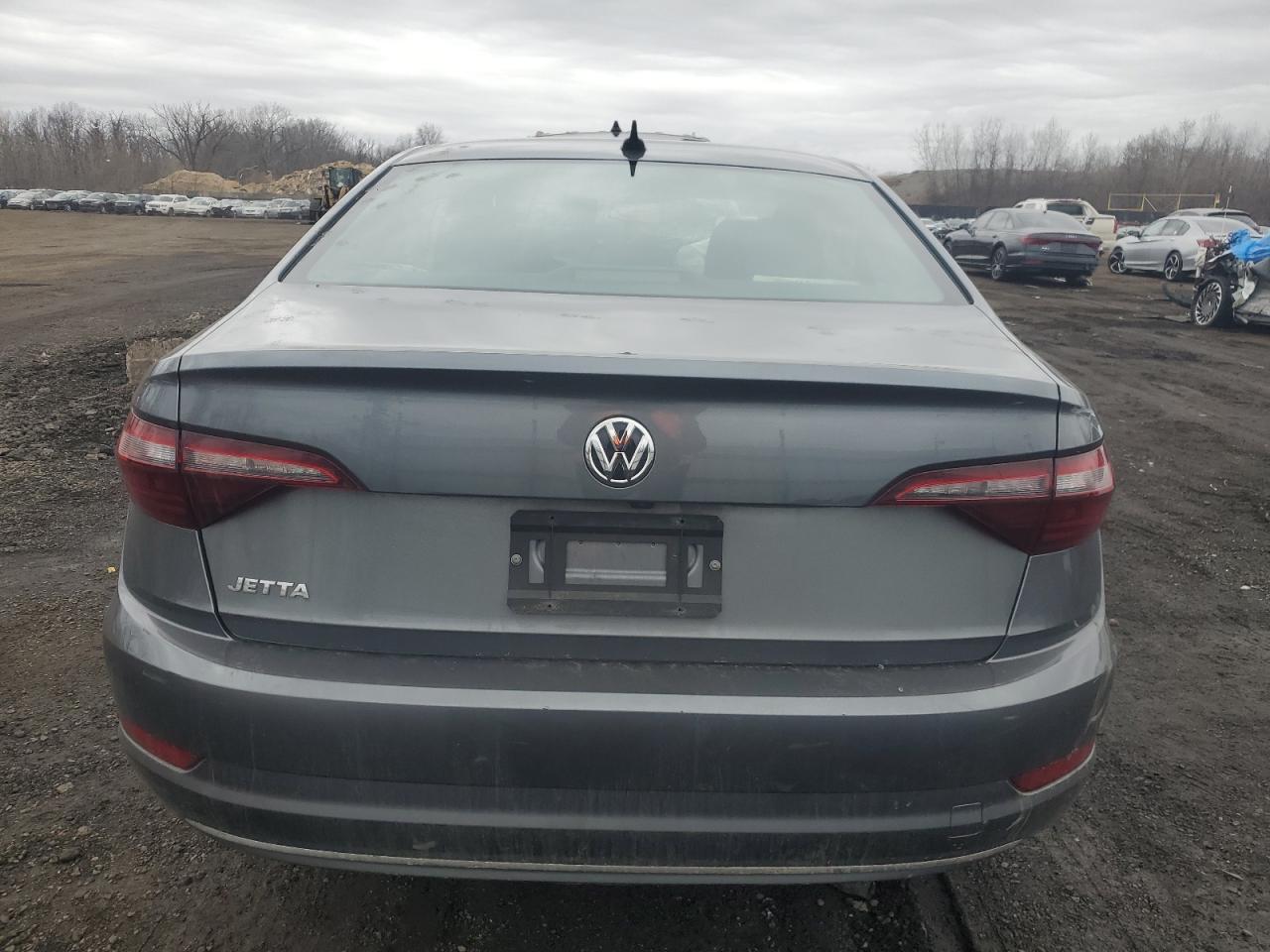 2021 Volkswagen Jetta - Image 6