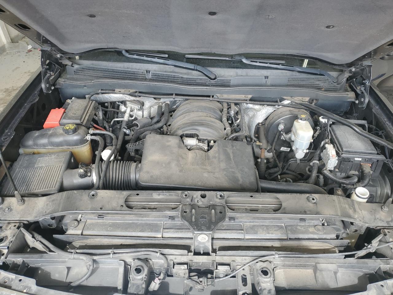2014 Chevrolet Silverado - Image 11