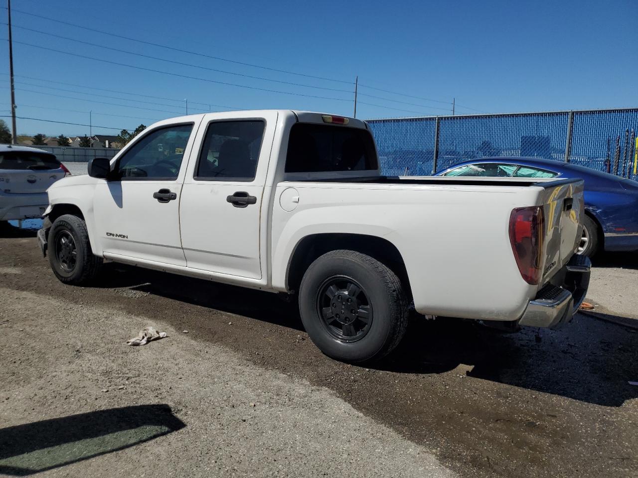 2004 GMC Canyon - Image 2