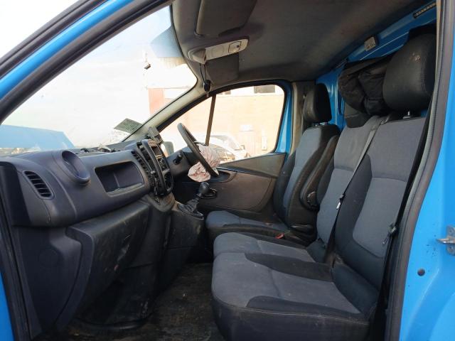 2015 VAUXHALL VIVARO 290