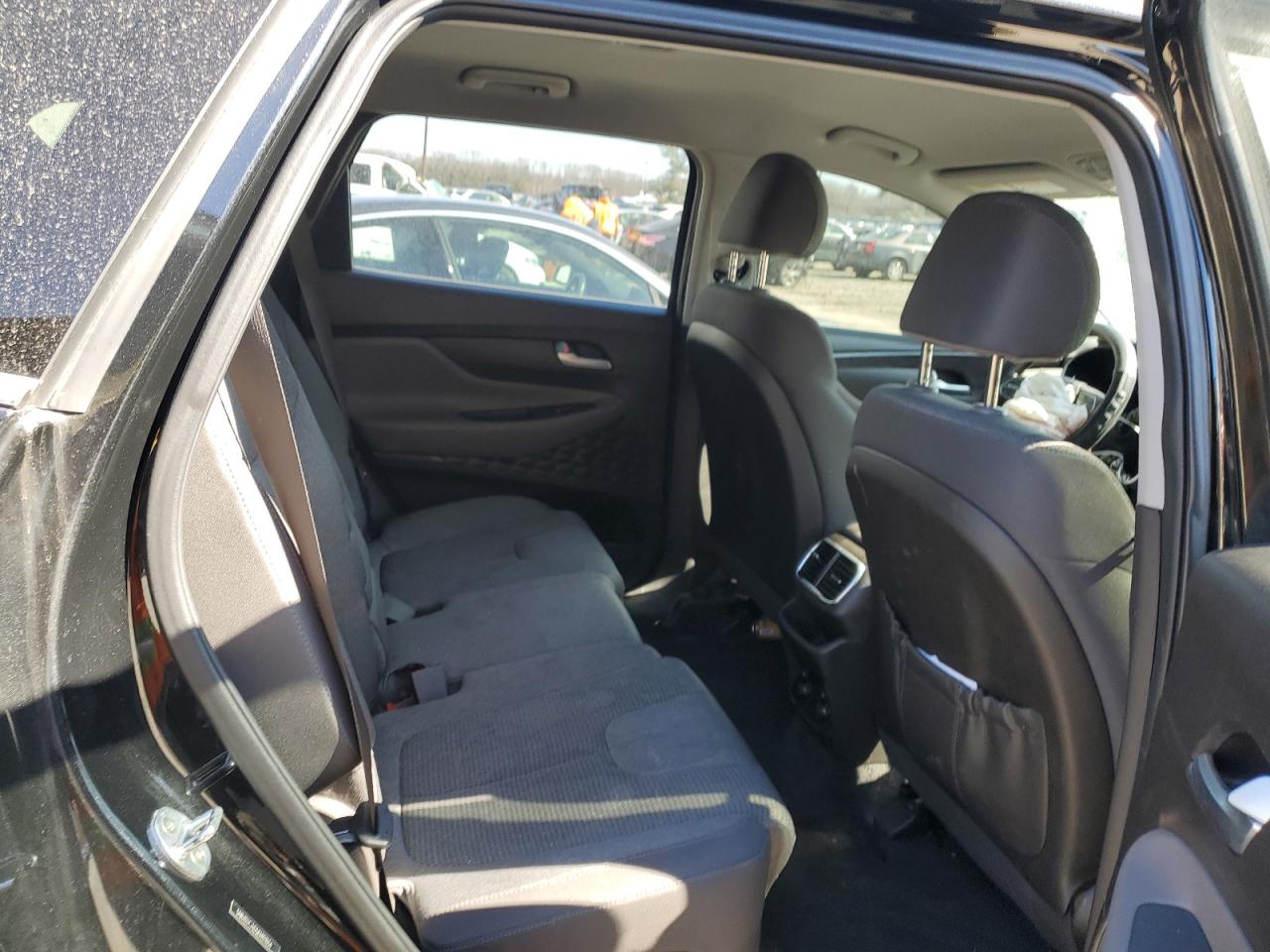 2019 Hyundai Santa Fe - Image 11