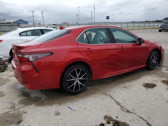 TOYOTA CAMRY 2022 Красный