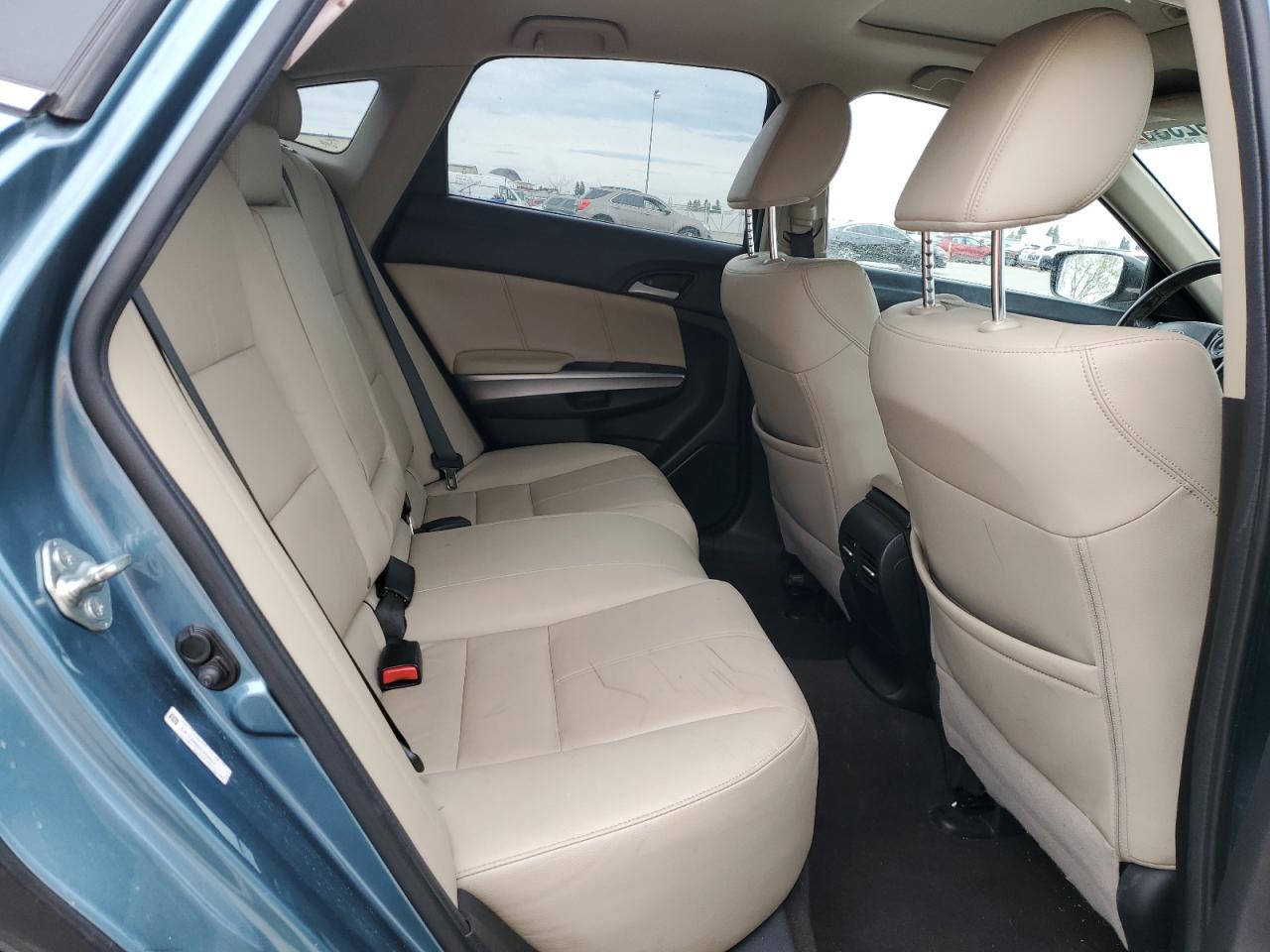 2013 Honda Crosstour - Image 11