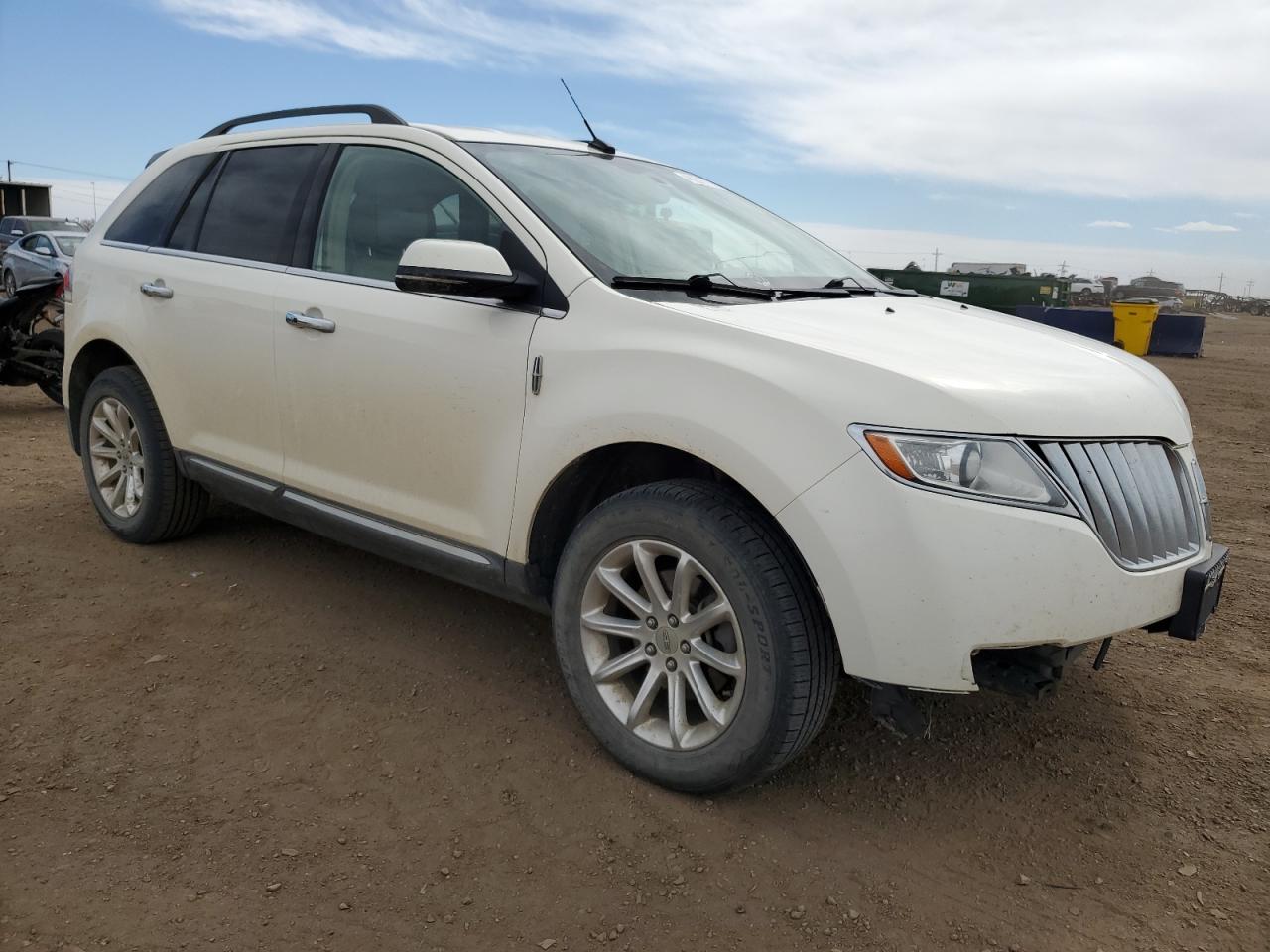 2013 Lincoln MKX - Image 4