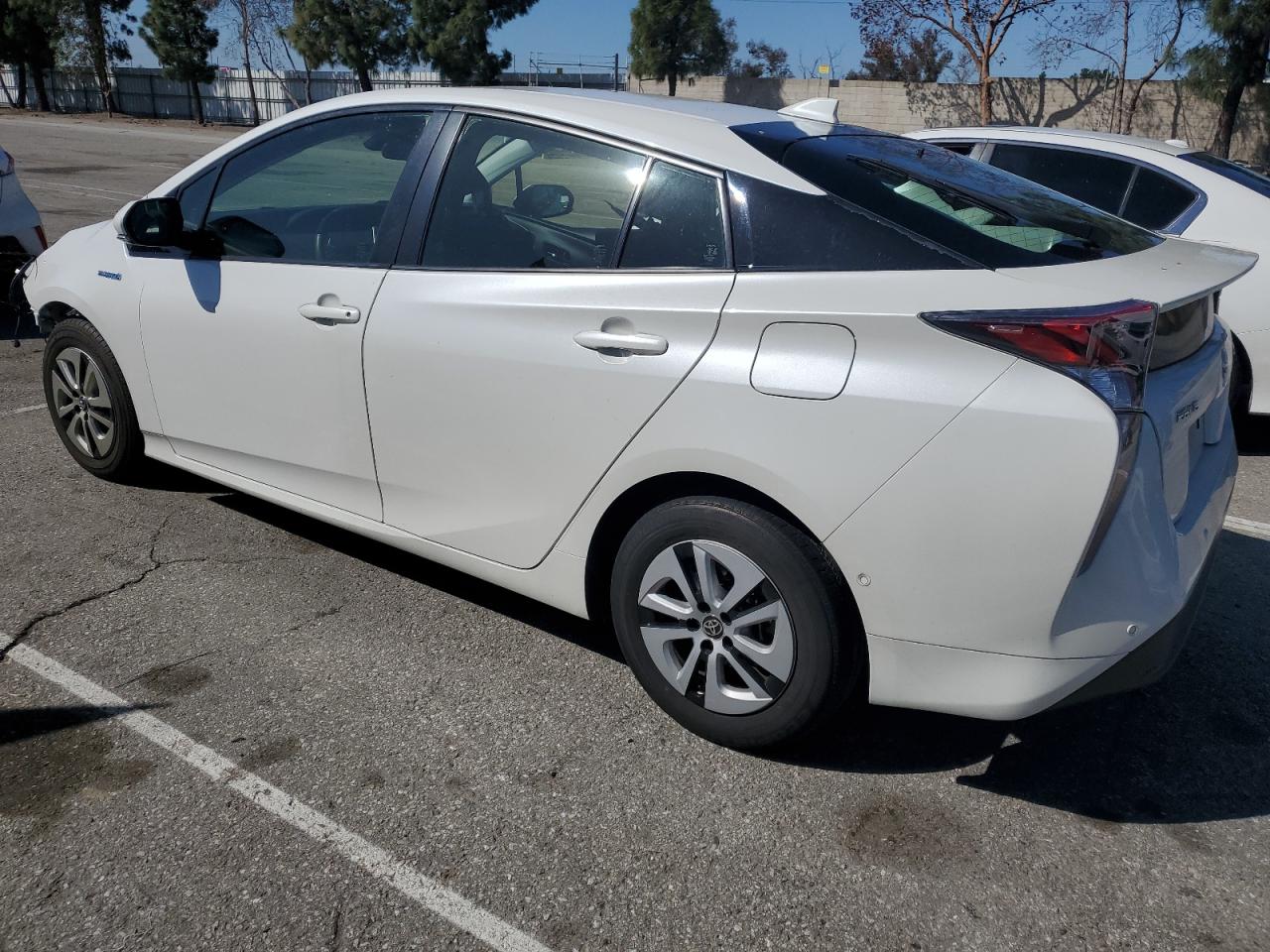 2018 Toyota Prius - Image 2