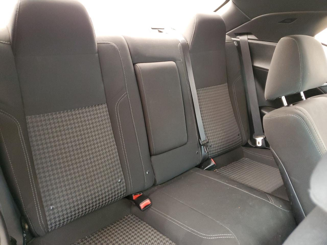 Image 10 of 2015 Dodge Challenger salvage vehicle - Lot #47399615 at Copart