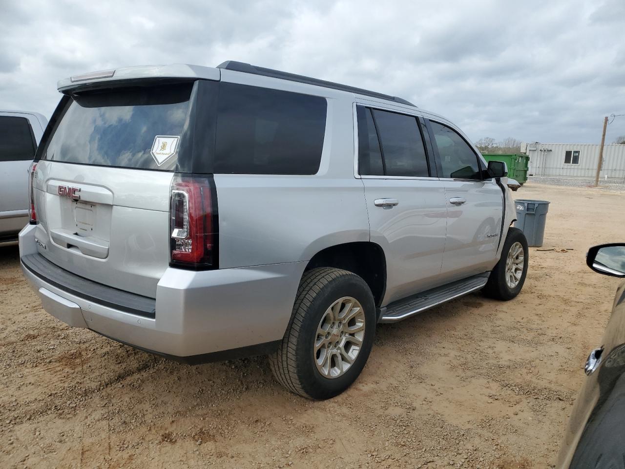 2015 GMC Yukon - Image 3