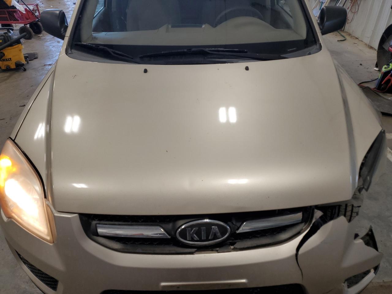 2010 Kia Sportage - Image 12