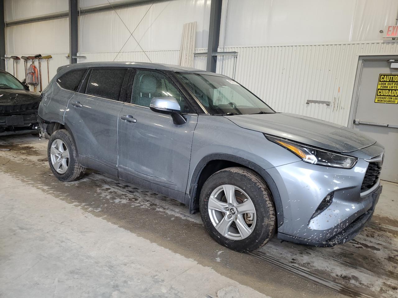 2021 Toyota Highlander - Image 4