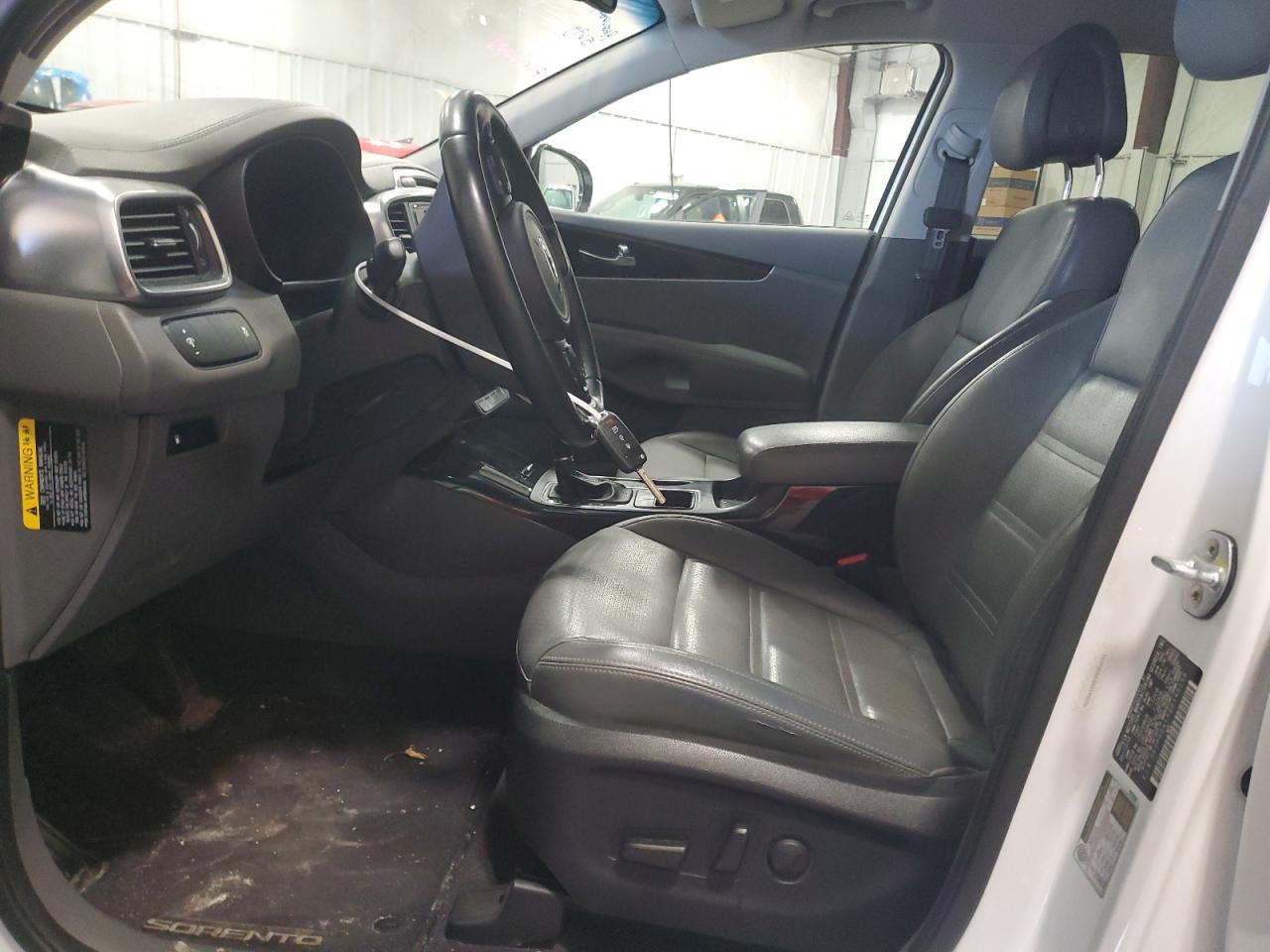 2016 Kia Sorento - Image 7