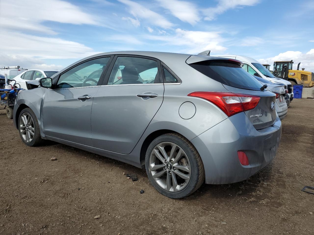 2016 Hyundai Elantra - Image 2