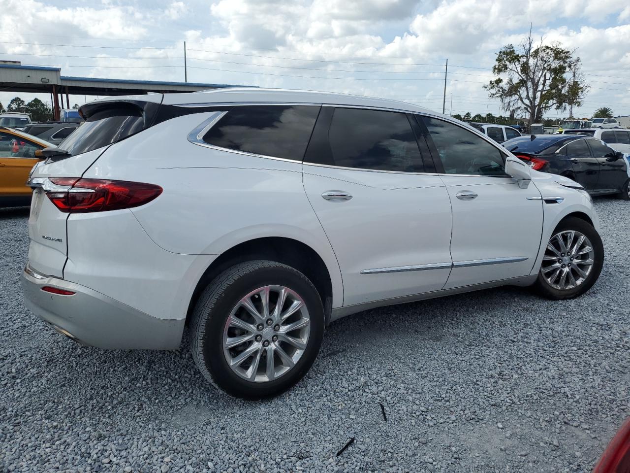 2018 Buick Enclave - Image 3