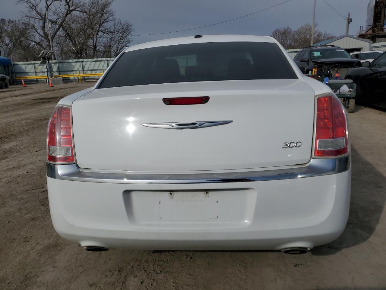 2012 Chrysler 300 - Image 6