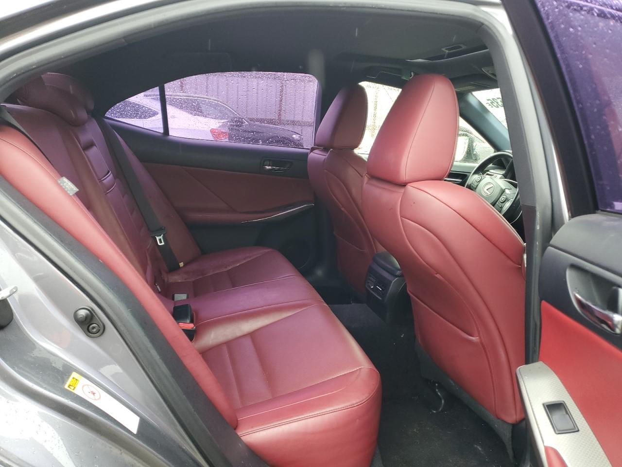 2014 Lexus IS - Image 10