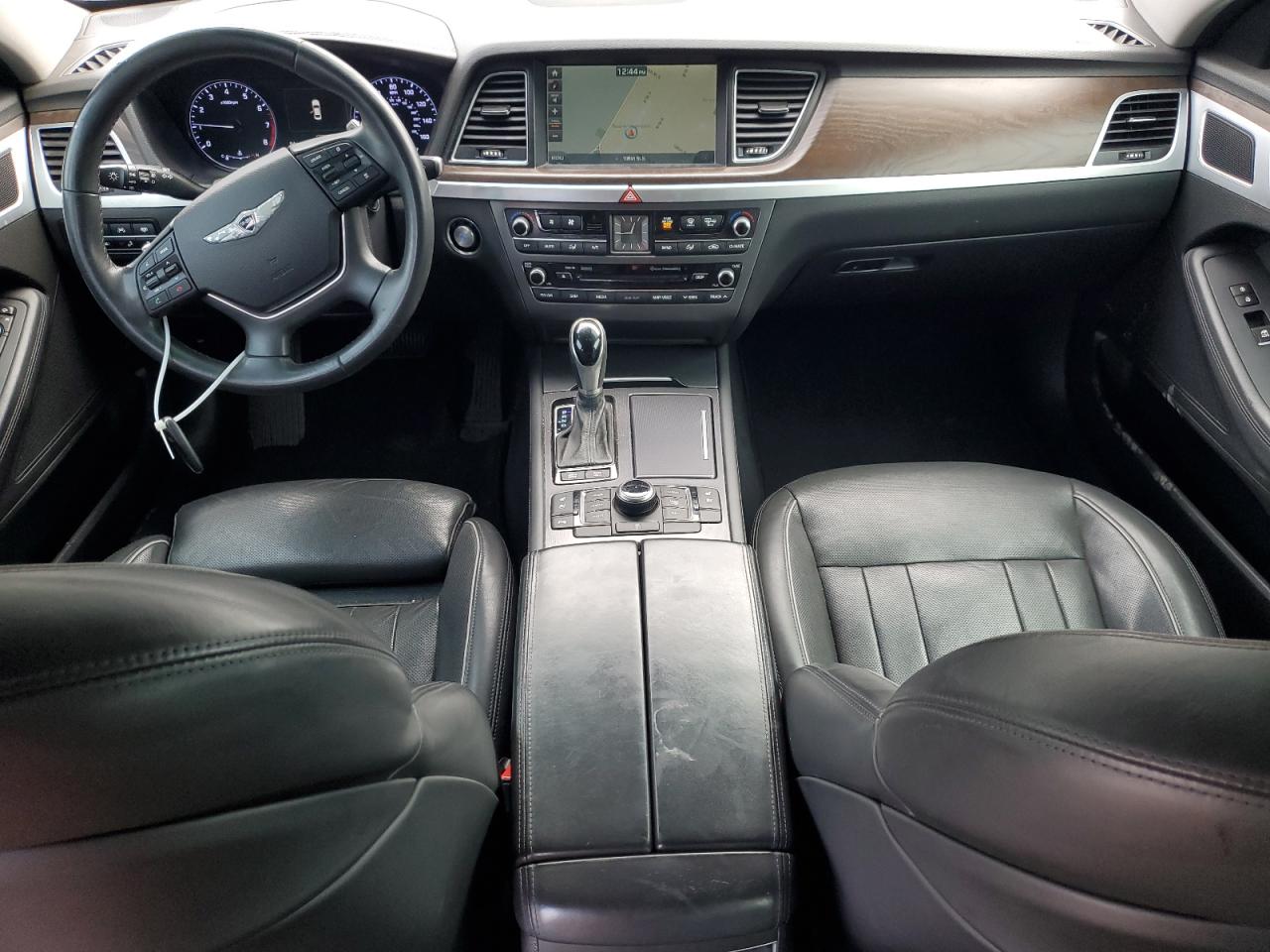 2016 Hyundai Genesis - Image 8