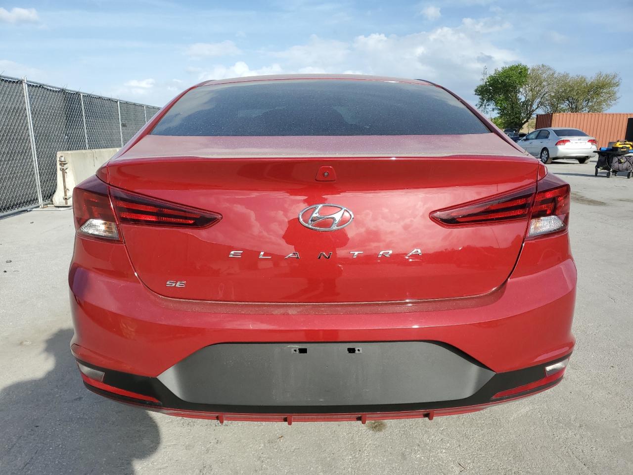 2019 Hyundai Elantra - Image 6