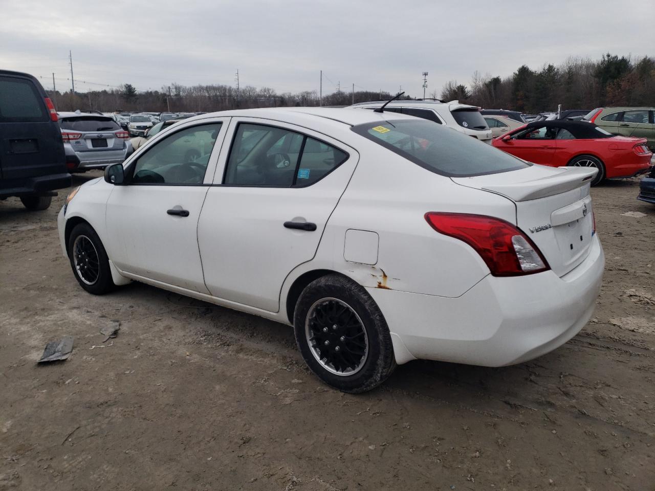 2014 Nissan Versa - Image 2