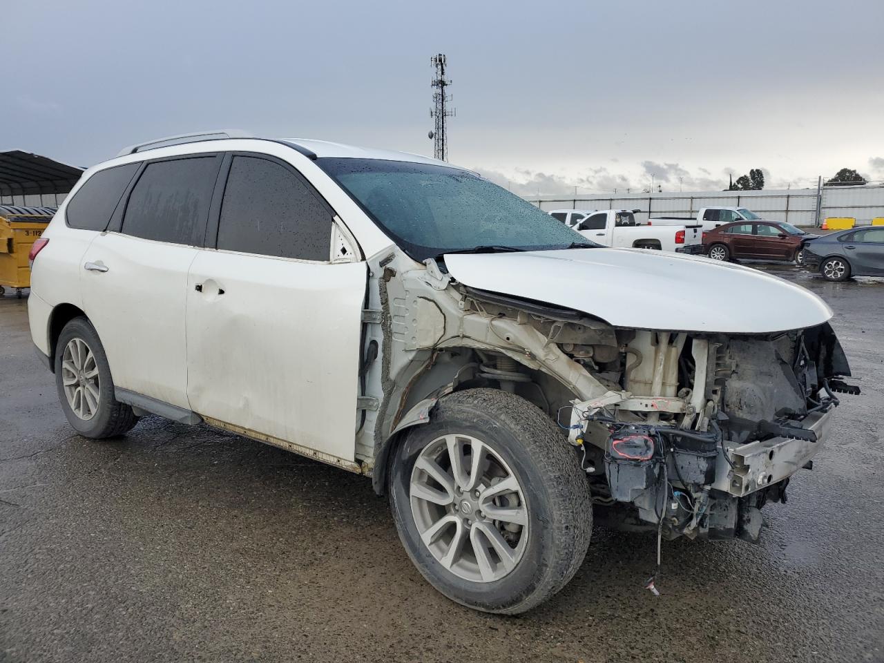 2014 Nissan Pathfinder - Image 4