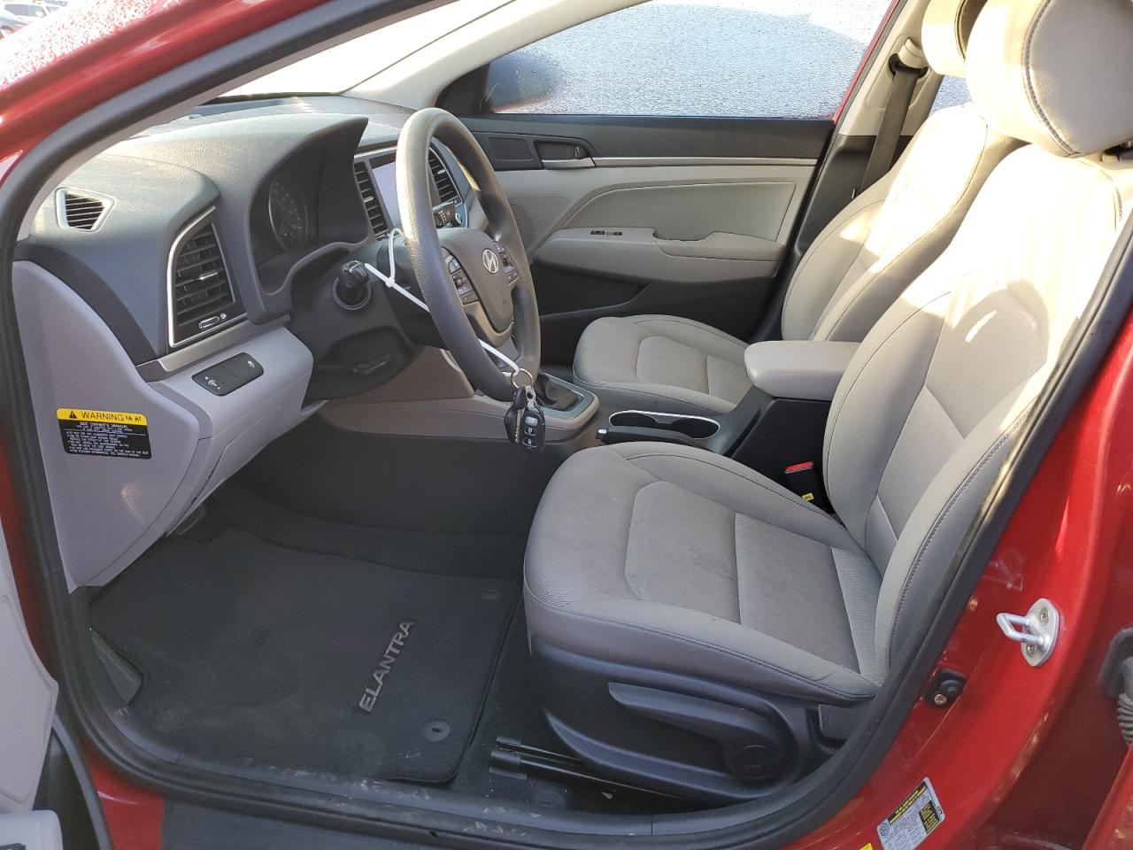 2017 Hyundai Elantra - Image 7