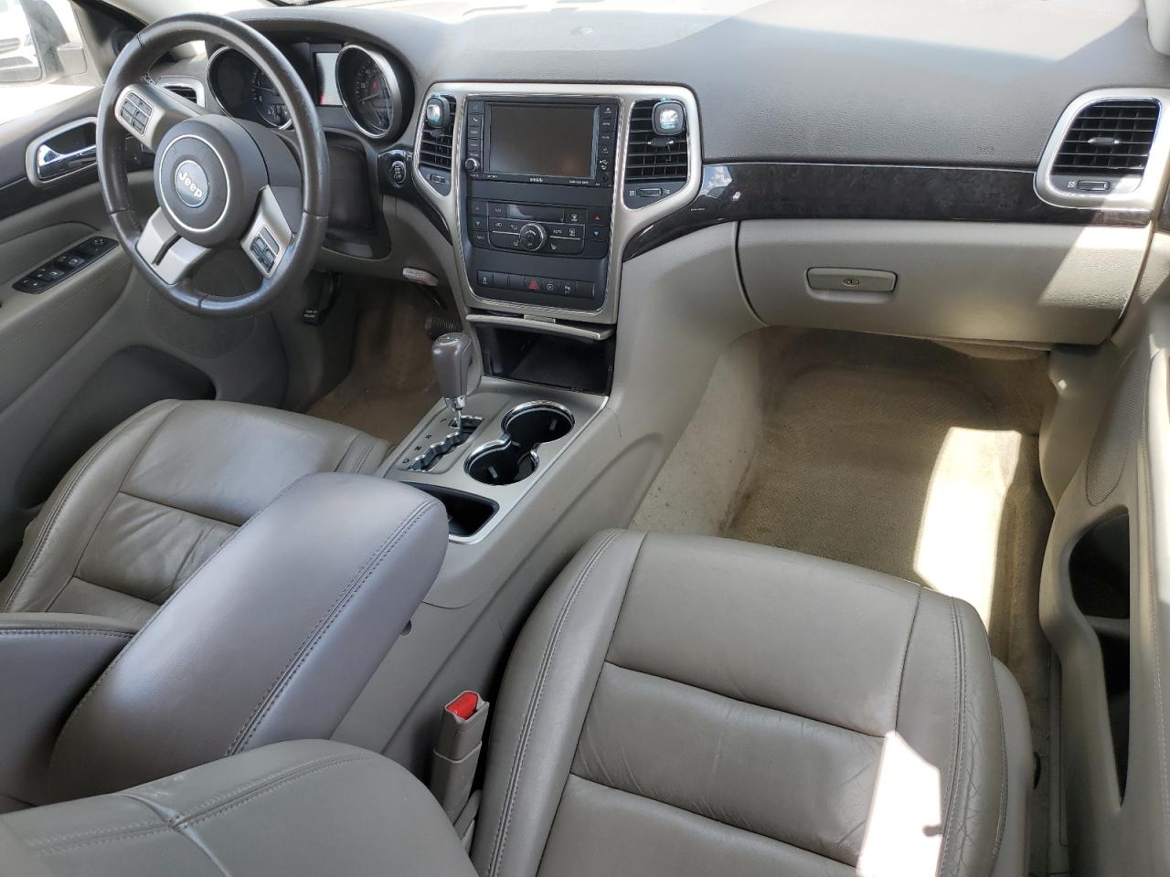 2012 Jeep Grand Cherokee - Image 8
