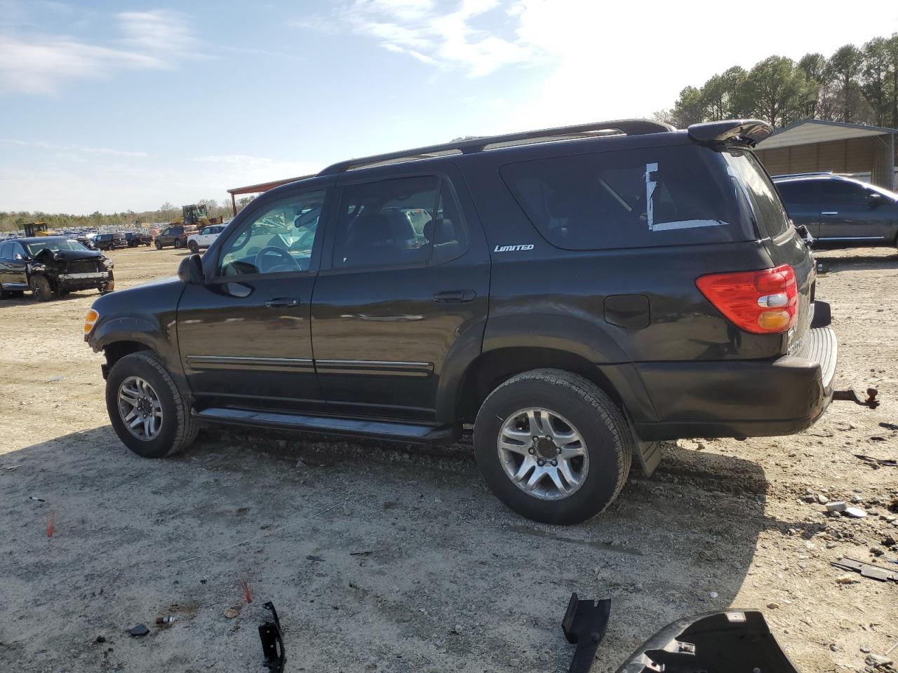 2004 Toyota Sequoia - Image 2