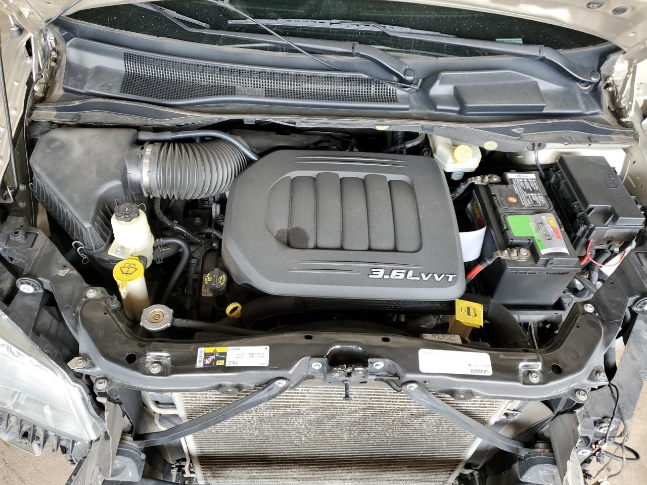 2015 Chrysler Town & Country - Image 12