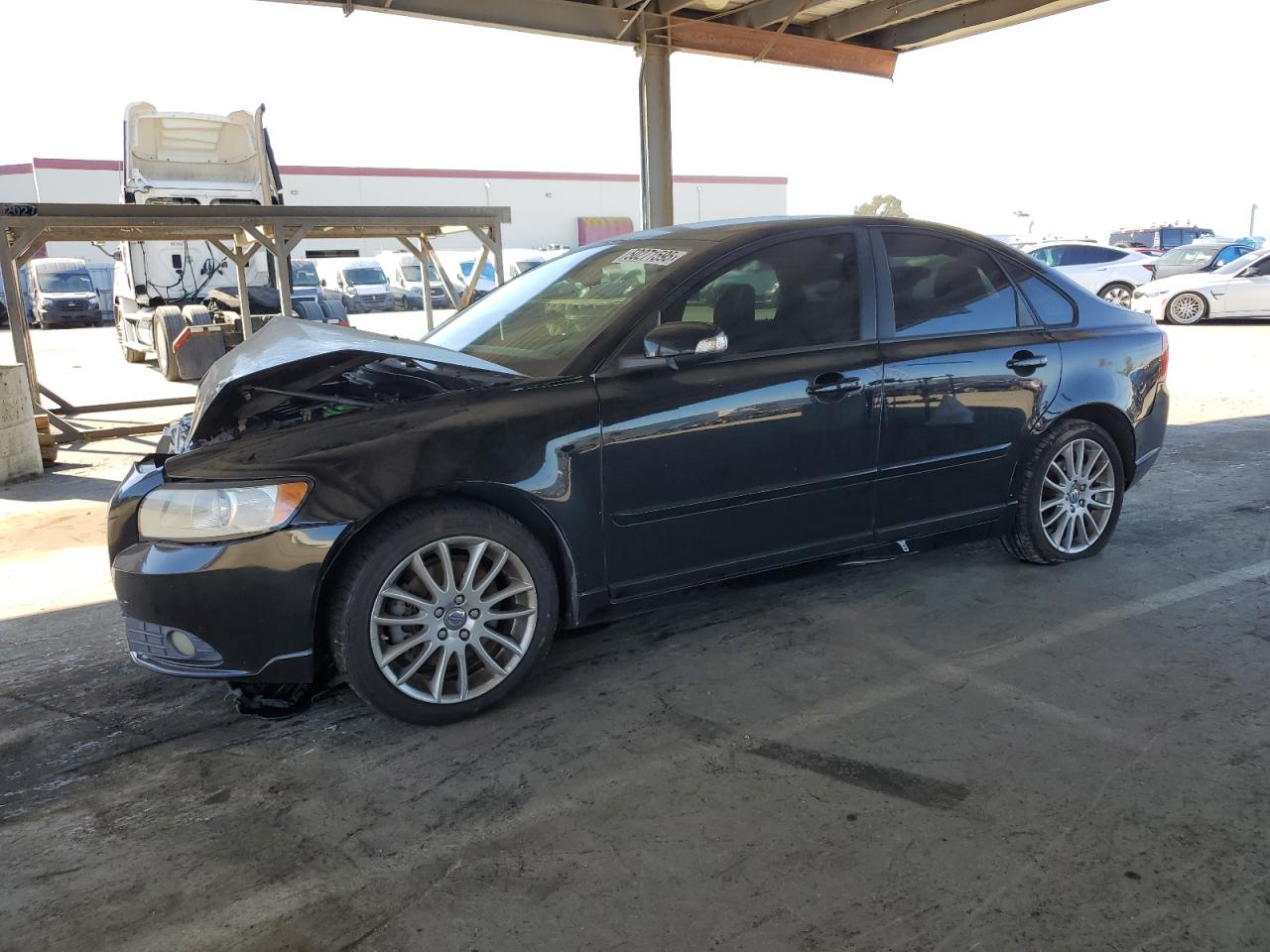 2010 Volvo S40 2.4I for Sale in Hayward, CA - Front End