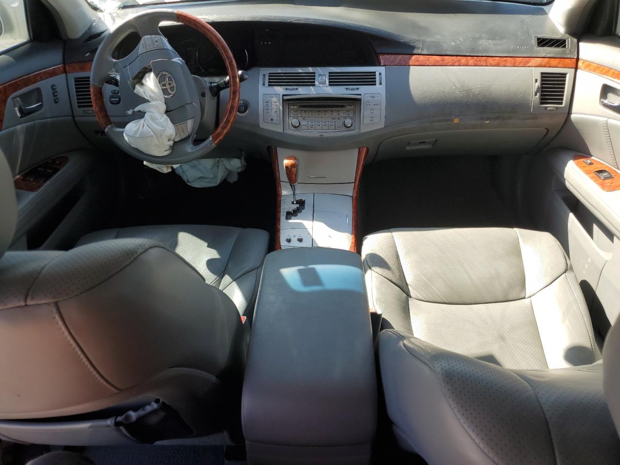 2007 Toyota Avalon - Image 8