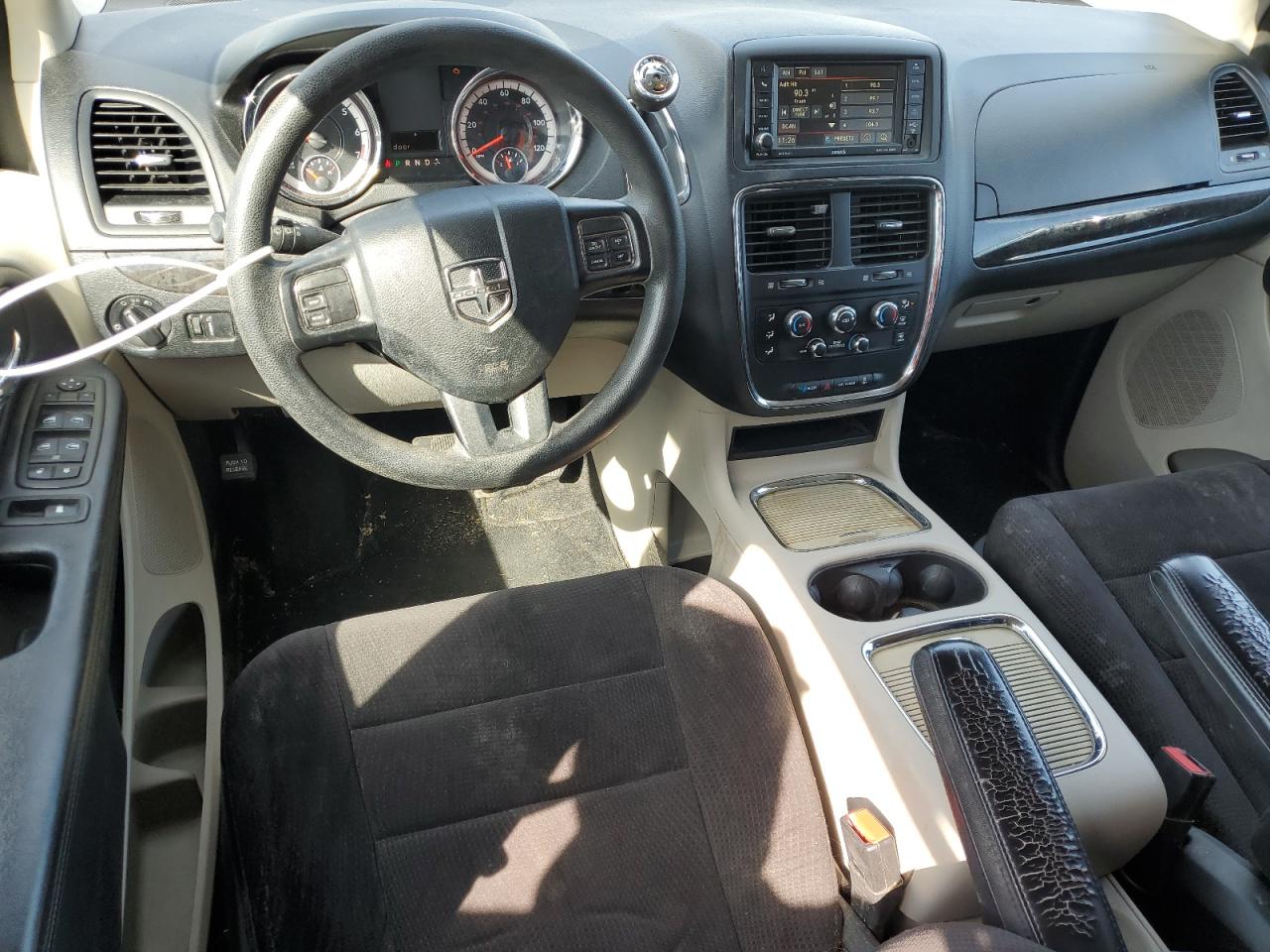 2014 Dodge Caravan - Image 8