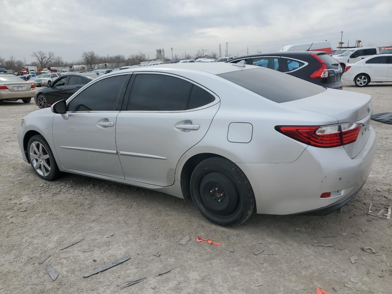 2013 Lexus ES - Image 2