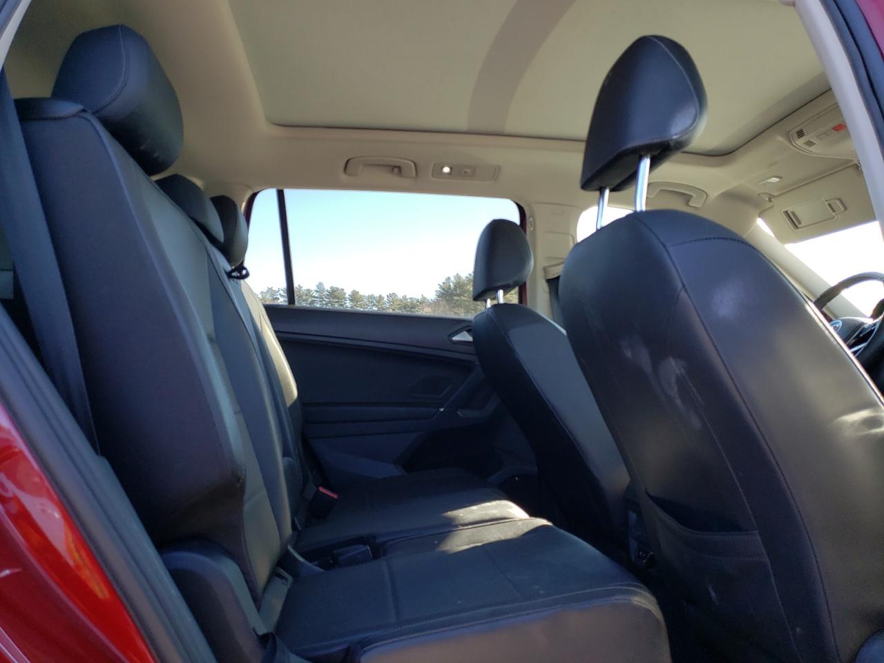 2020 Volkswagen Tiguan - Image 11