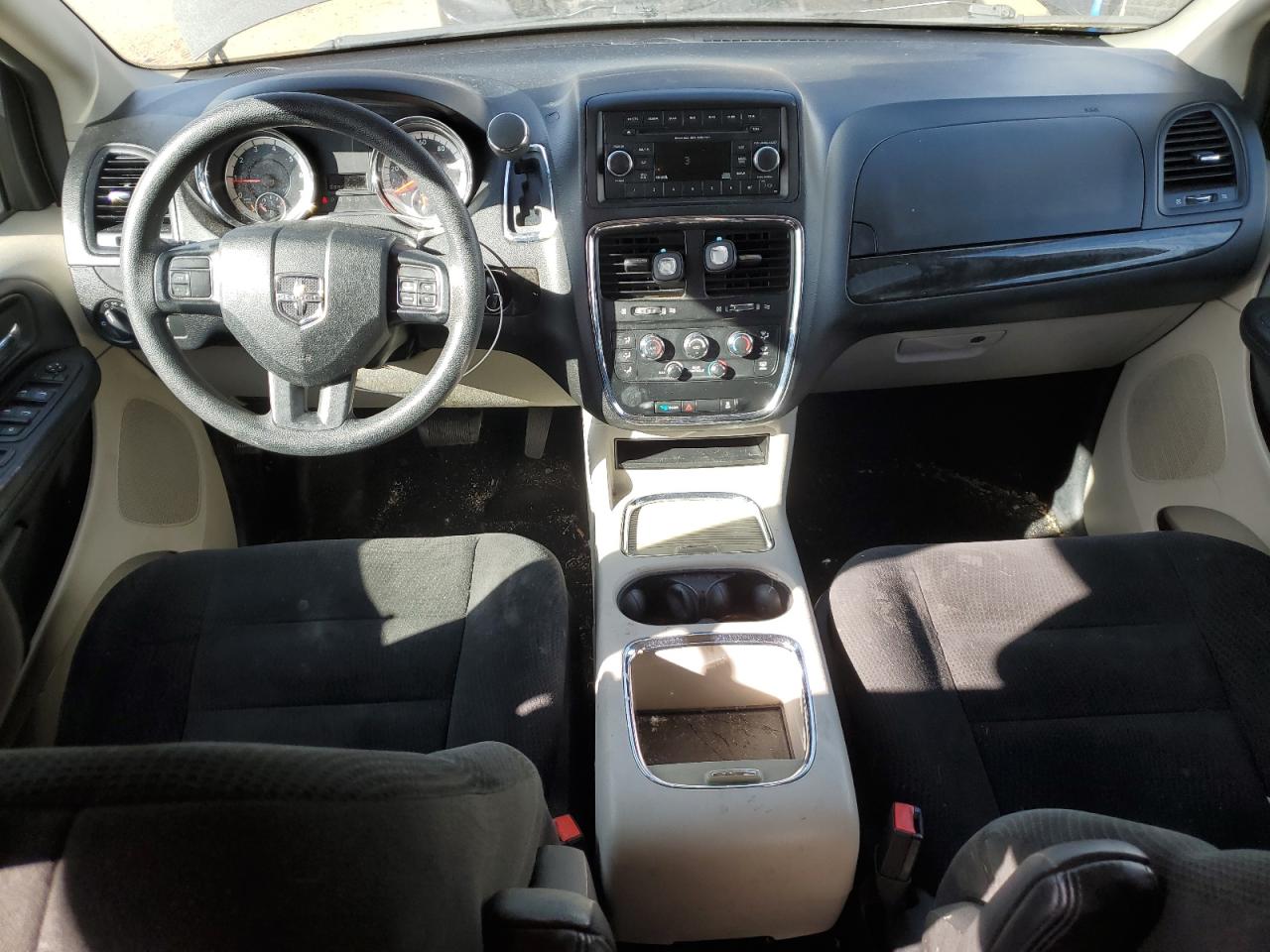 2016 Dodge Caravan - Image 8