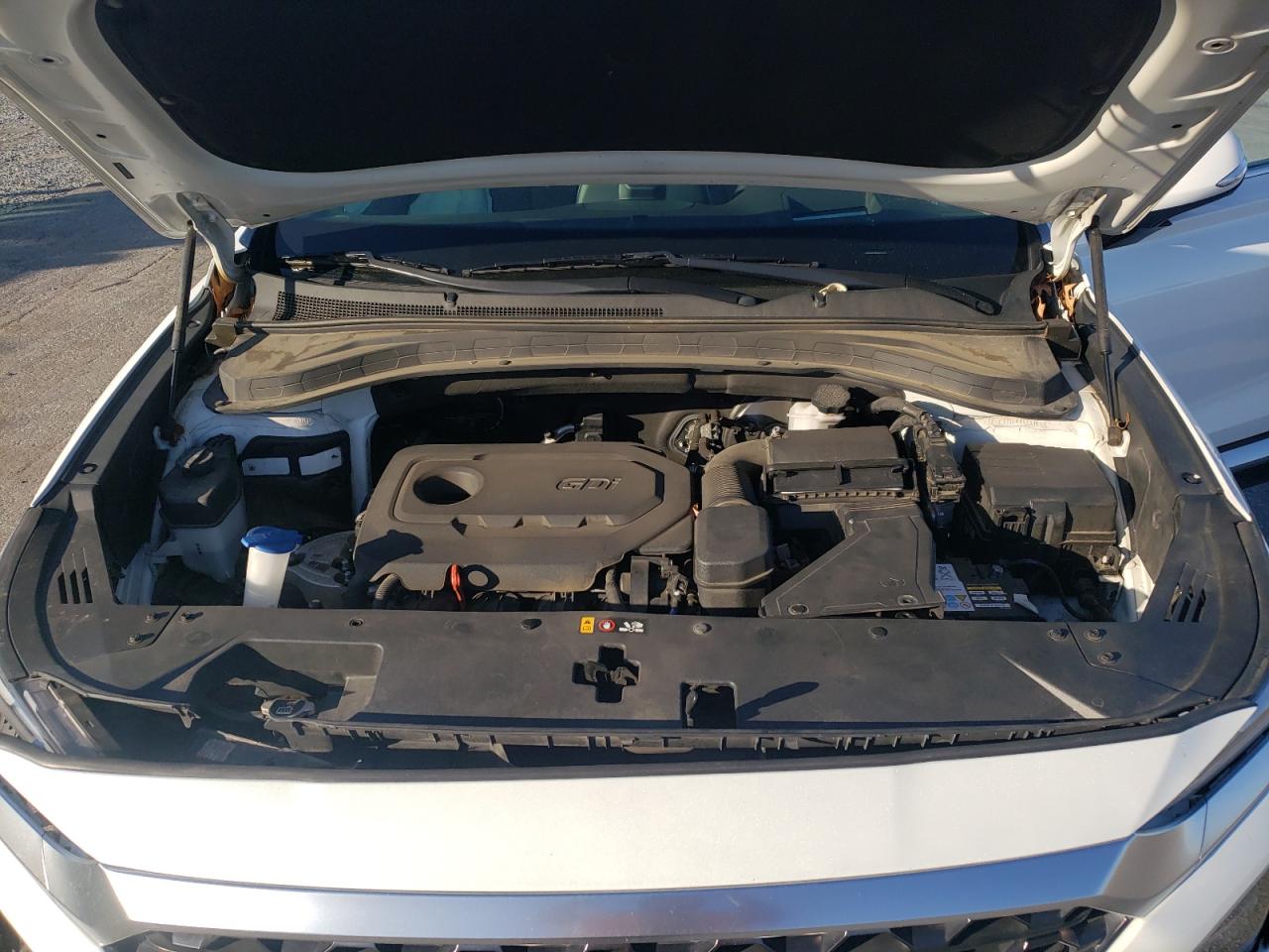 2019 Hyundai Santa Fe - Image 14