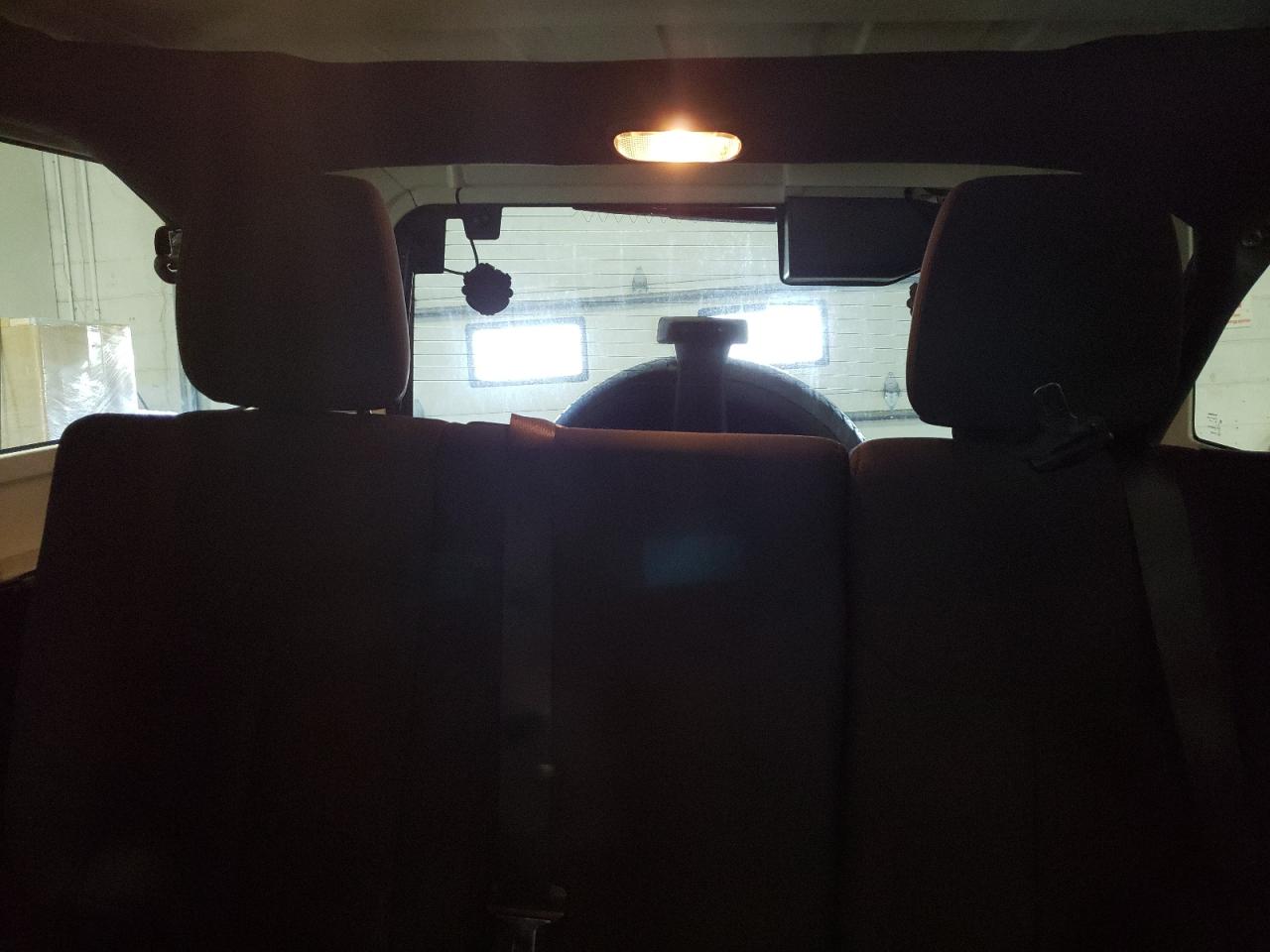 2016 Jeep Wrangler - Image 10