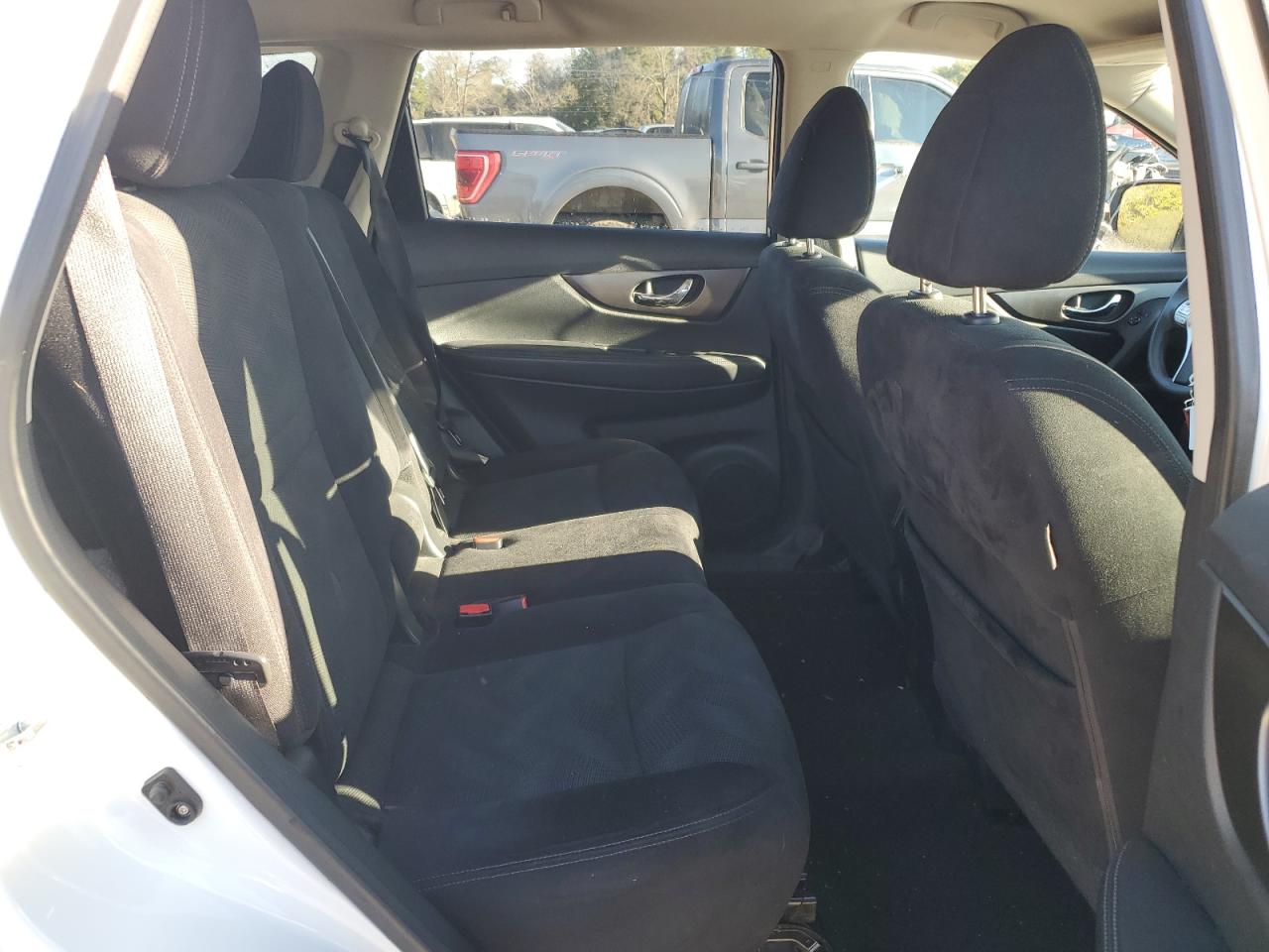 2014 Nissan Rogue - Image 12