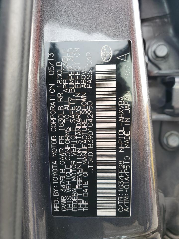 2013 Toyota Prius - Image 12