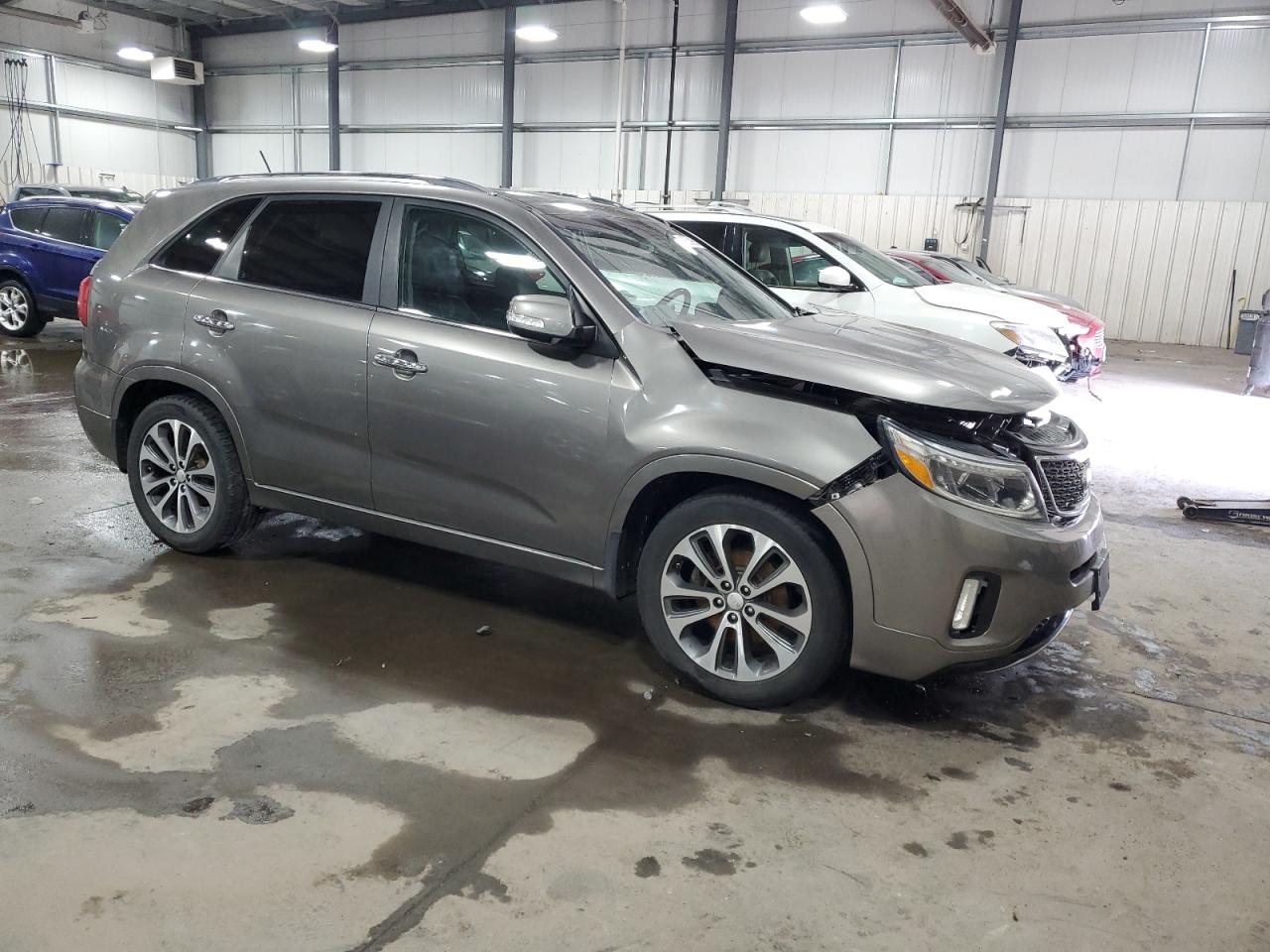 2014 Kia Sorento - Image 4