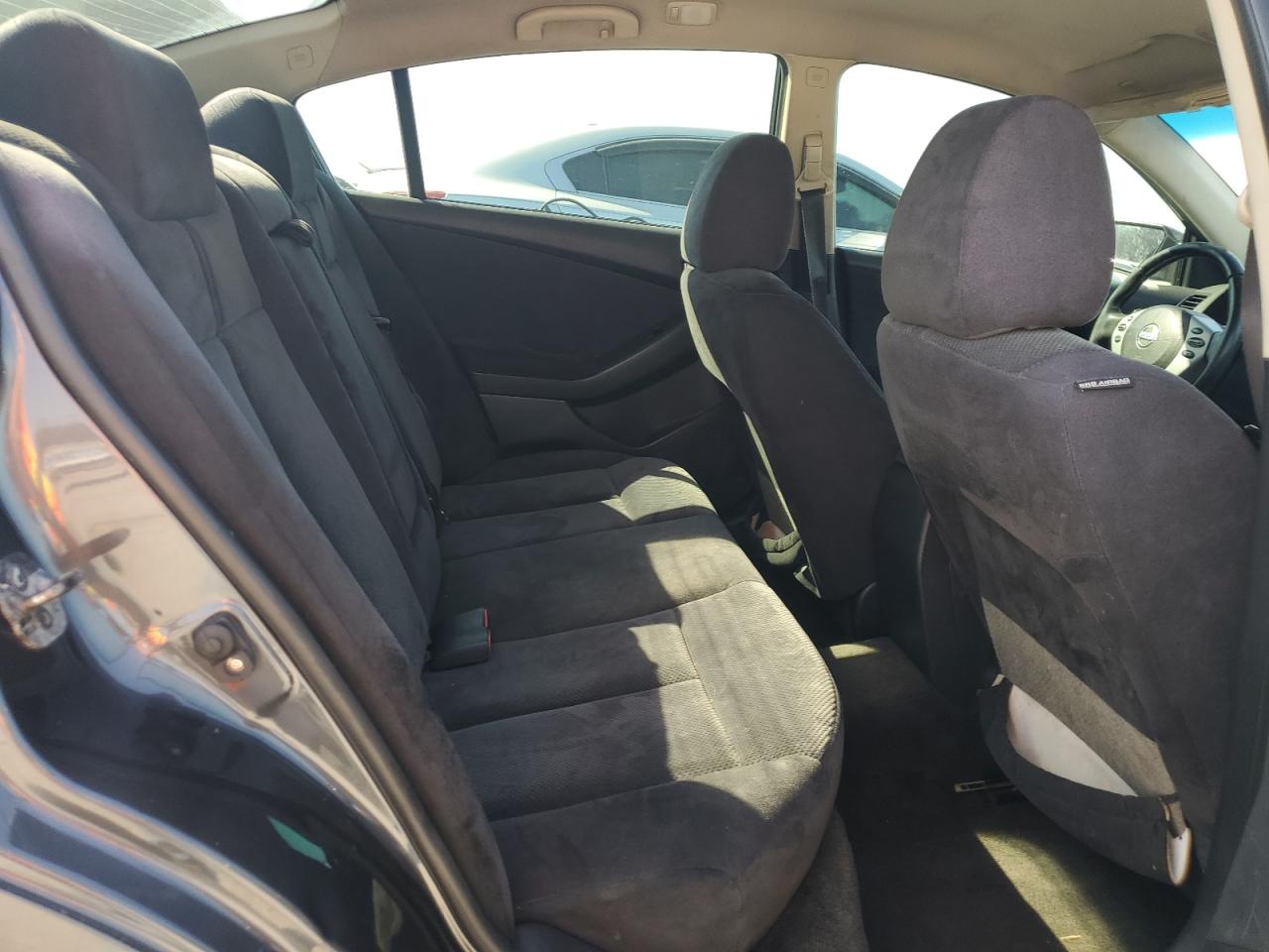 2009 Nissan Altima - Image 11