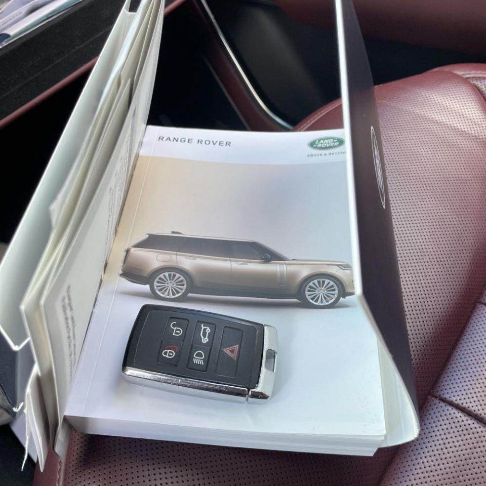 2023 Land Rover Range Rover - Image 31