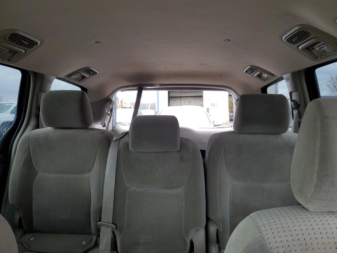 2007 Toyota Sienna - Image 10