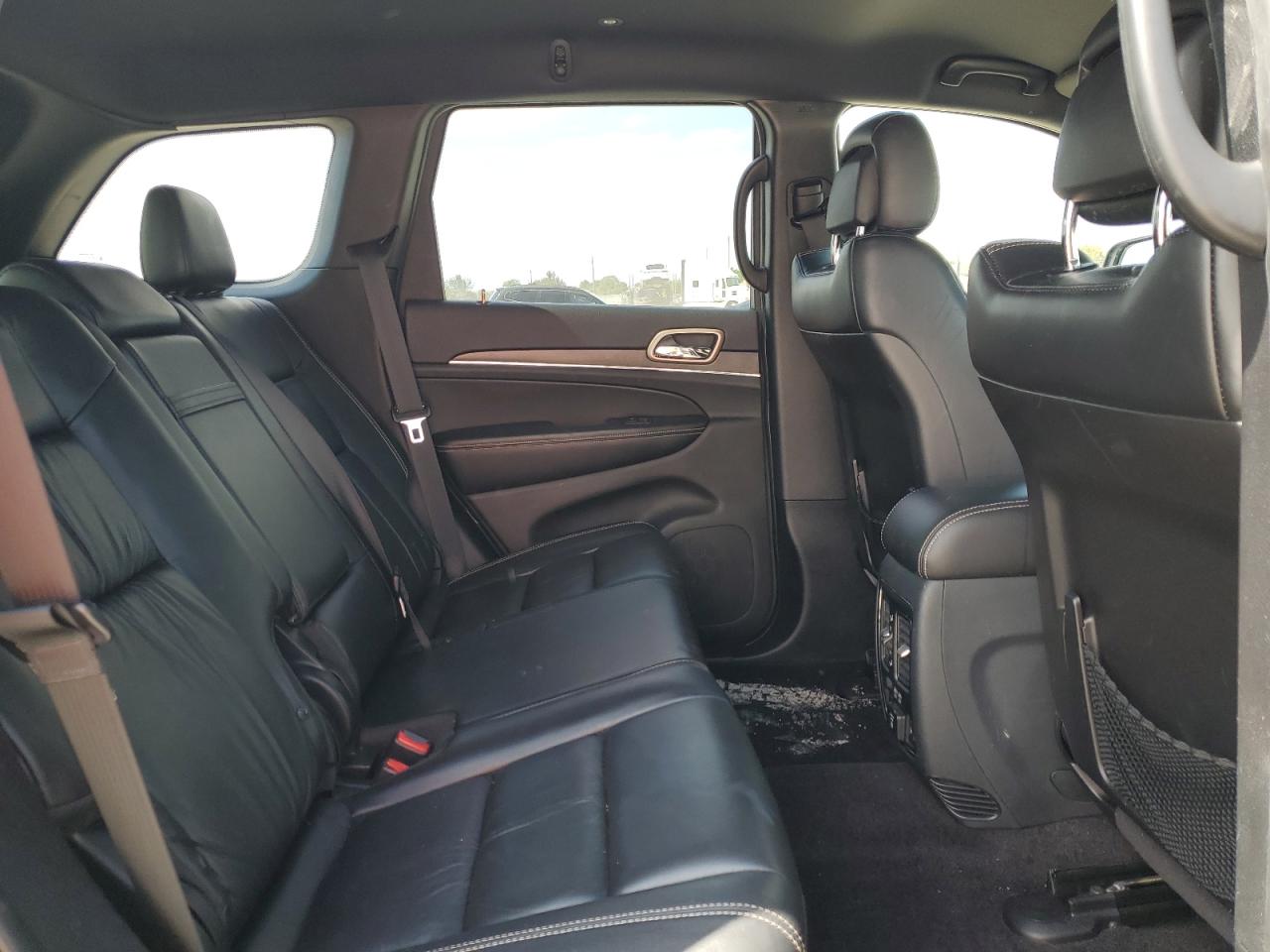 2016 Jeep Grand Cherokee - Image 11