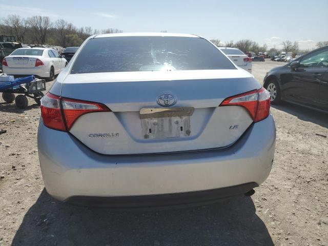 Sedans TOYOTA COROLLA 2015 Srebrny