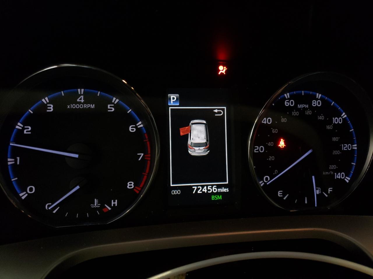2018 Toyota RAV 4 - Image 9
