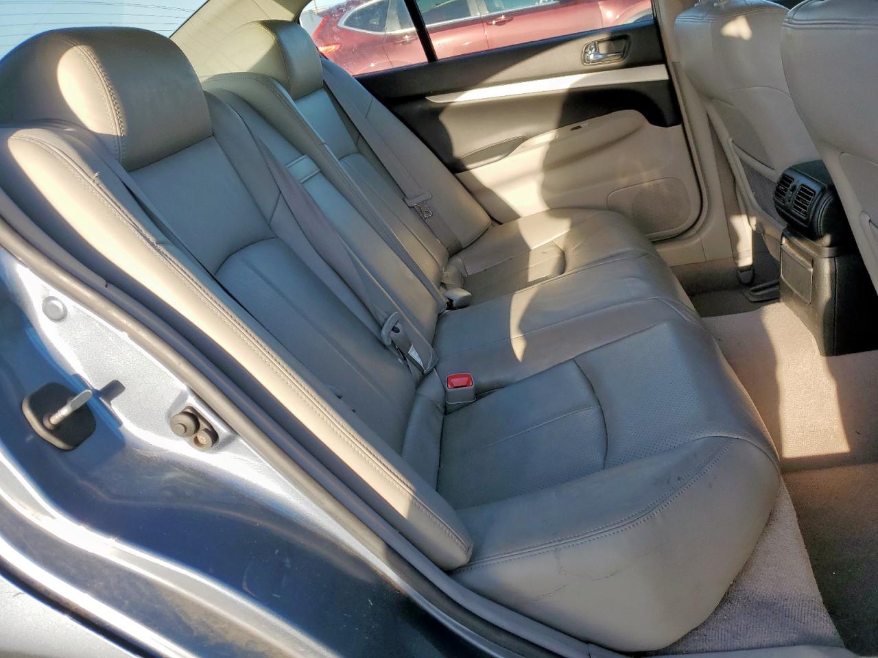 2009 Infiniti G - Image 10