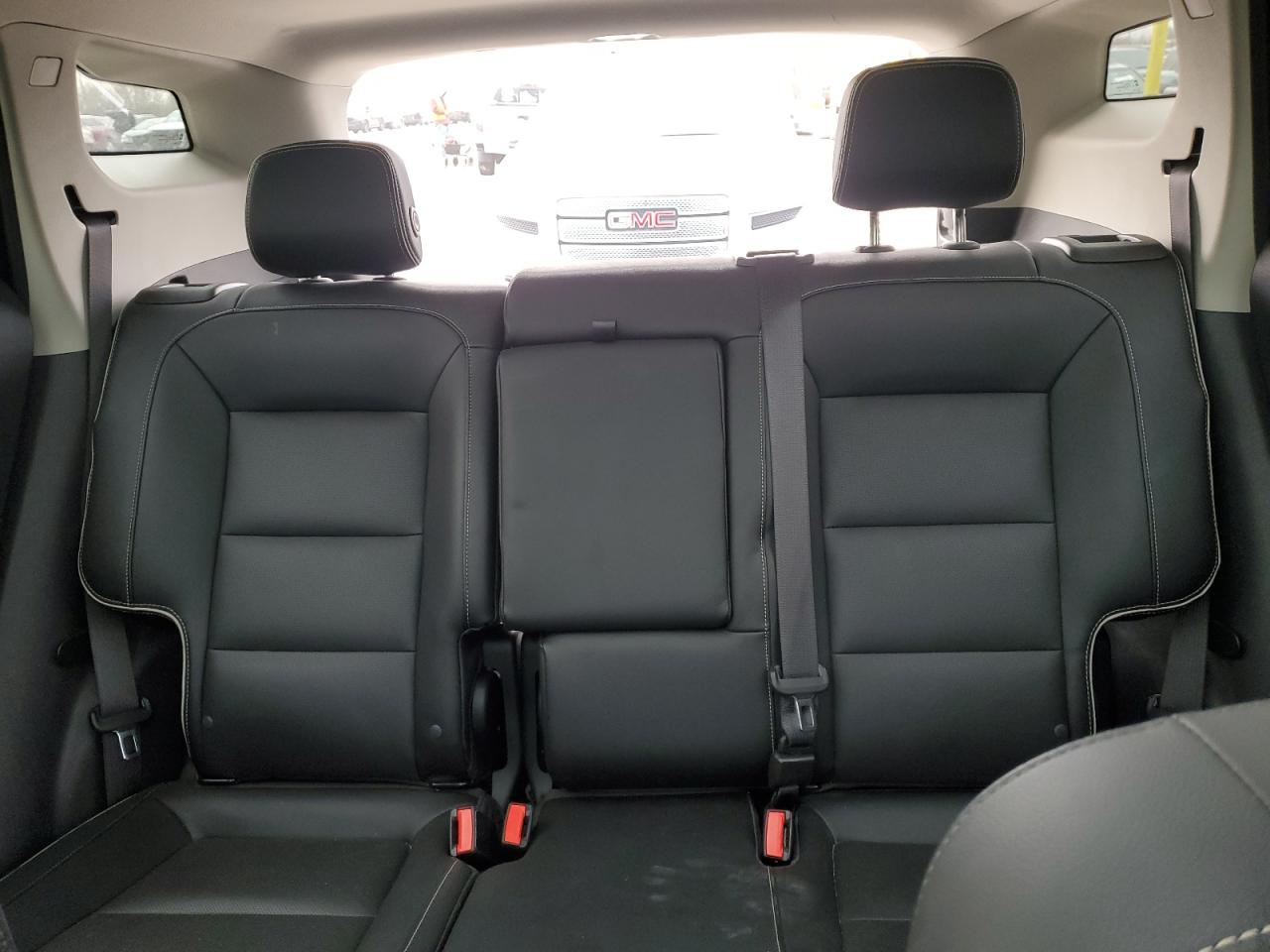 2020 GMC Terrain - Image 10